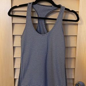 lululemon razor back tank - size 6